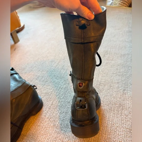 Green Dr Martens - Picture 3 of 9